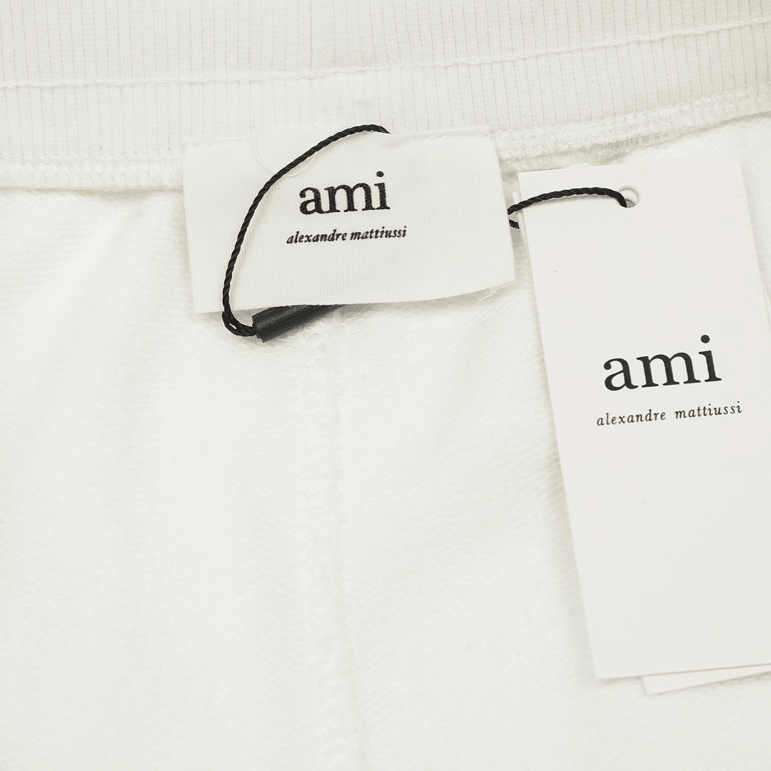 Ami" Shorts White/Red