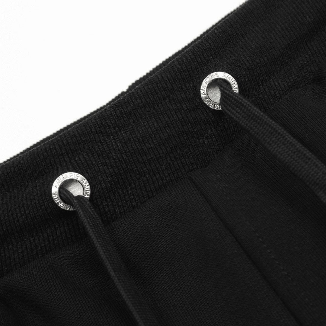 Ami" Shorts Black