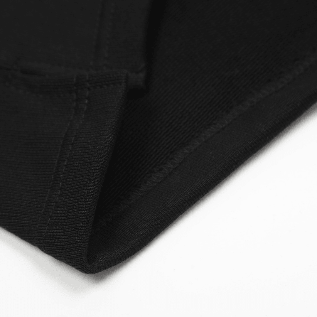 Ami" Shorts Black