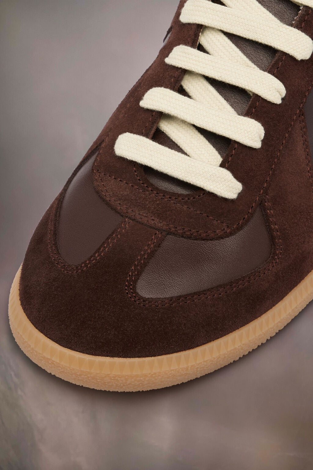 Maison" Sneaker Braun