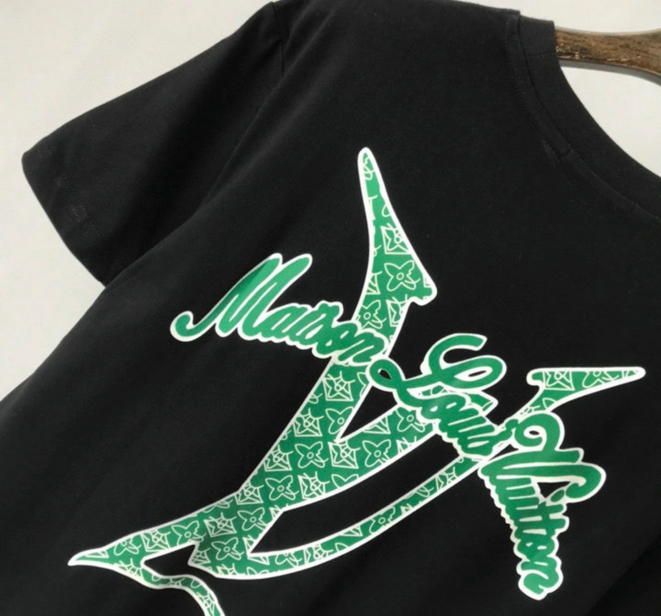LV T-Shirt